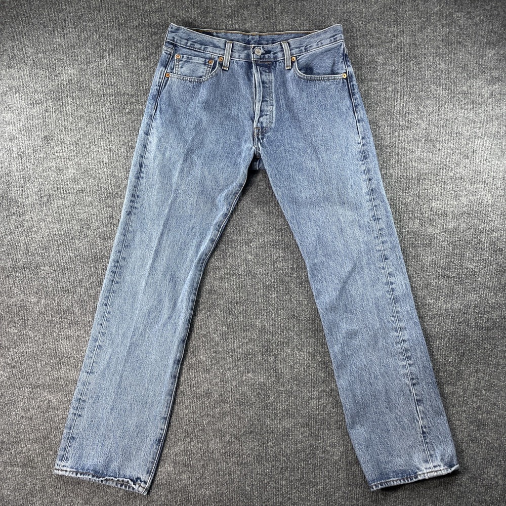 Levis 501 Jeans Mens 32x30 Blue Button Fly Denim Original Straight Medium Wash